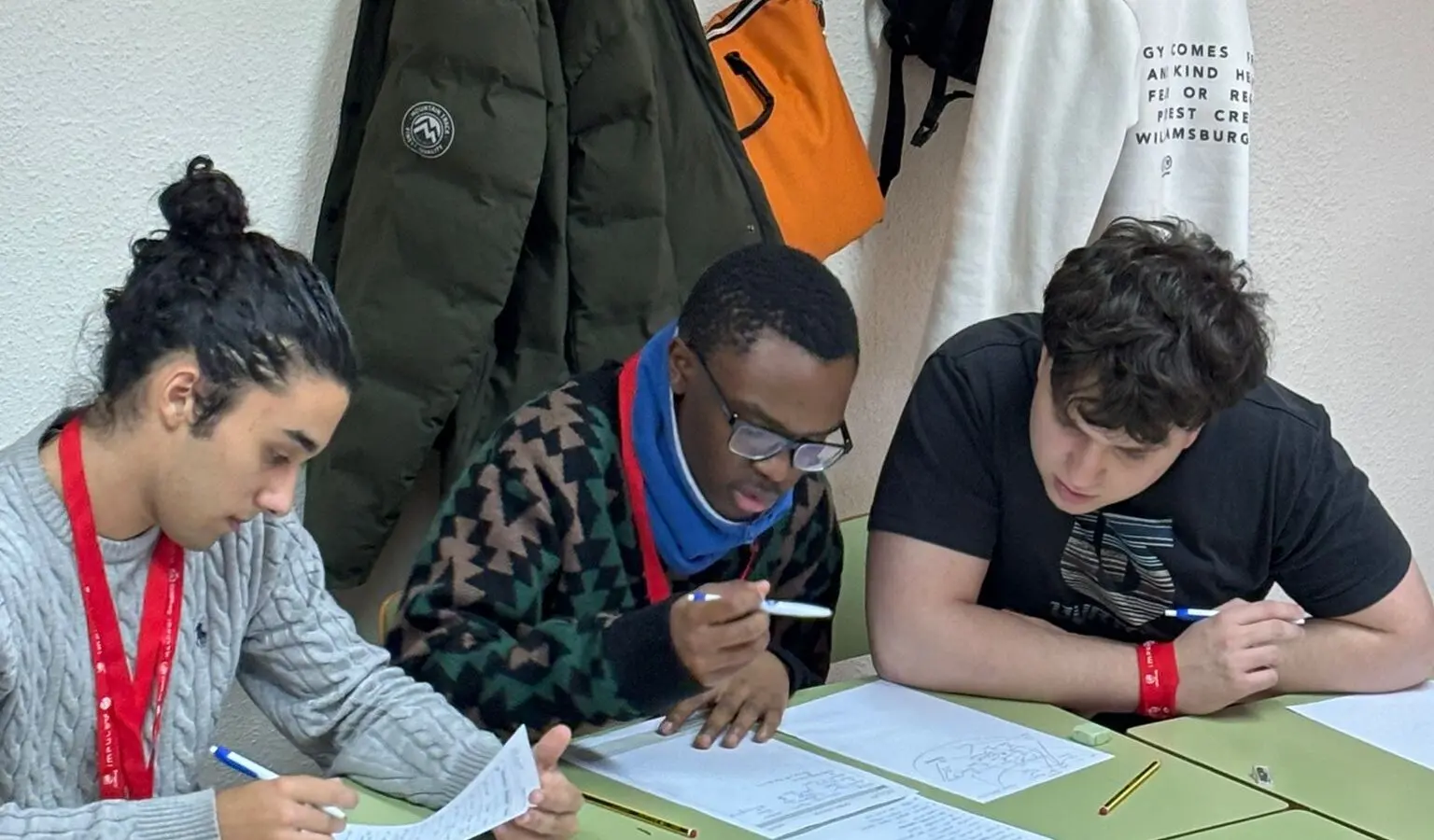 La Olimpiada Informática de Asturias celebra su primera prueba con cerca de un centenar de participantes