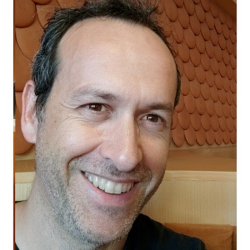 LUIS SOBRECUEVA